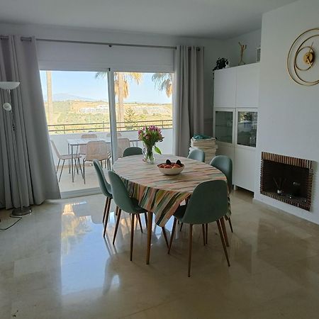Estepona Golf Apartment ภายนอก รูปภาพ