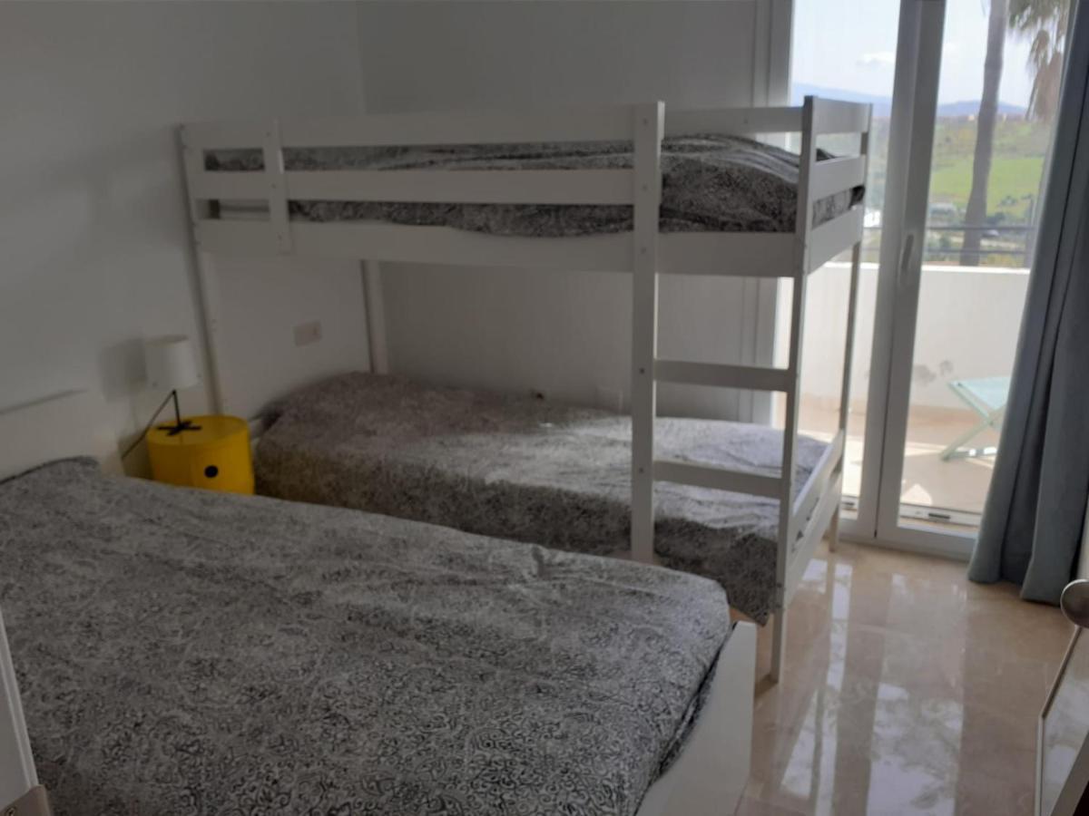 Estepona Golf Apartment ภายนอก รูปภาพ